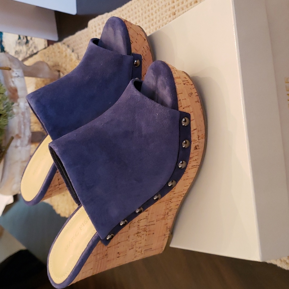 Marc Fisher wedges